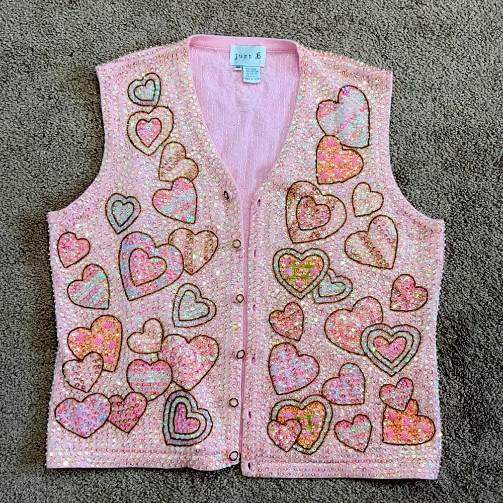 Vest, pink, Sequins, hearts size XL. By Just B. Pink. Faux buttons on outside - Picture 4 of 12